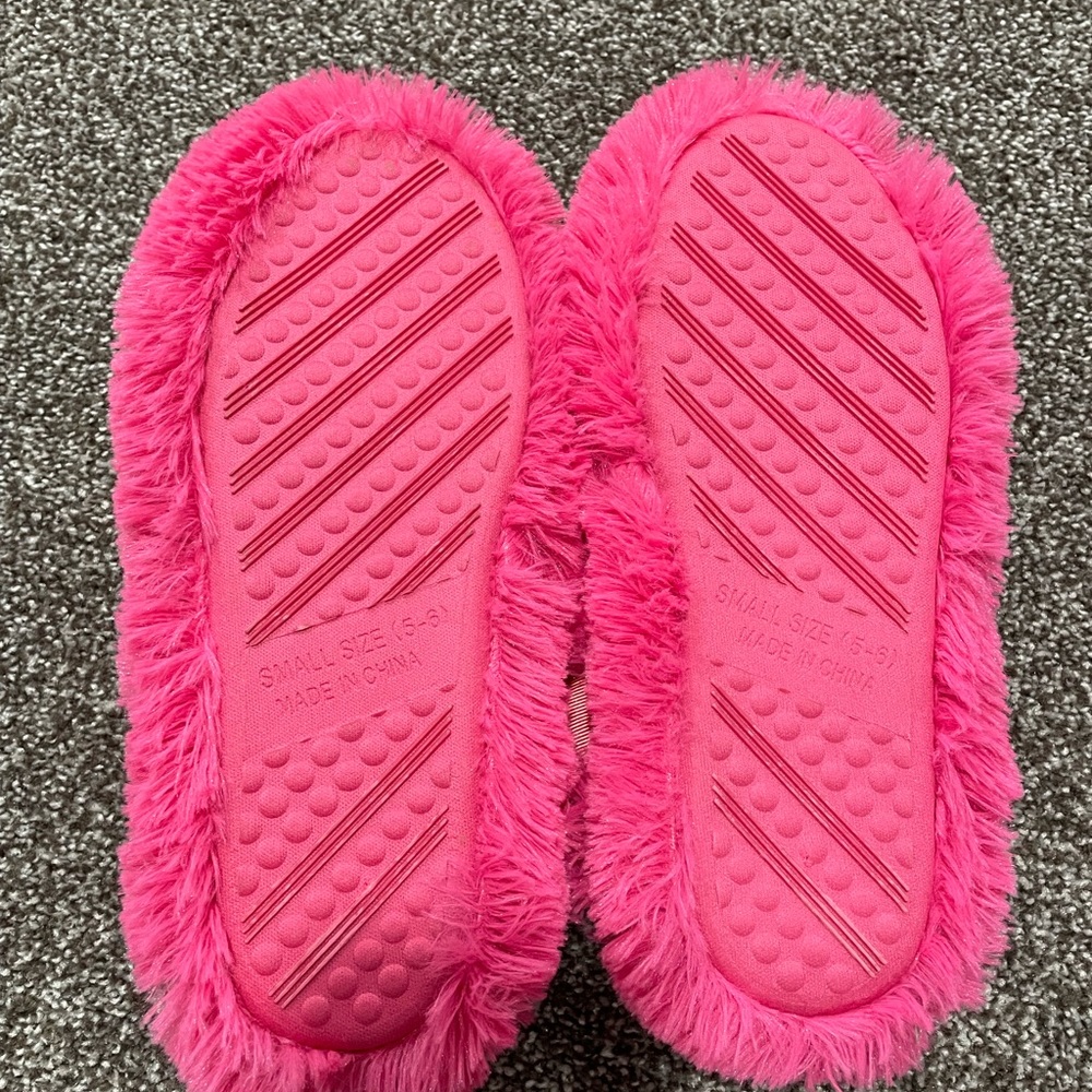 Slippers - Picture 2 of 2